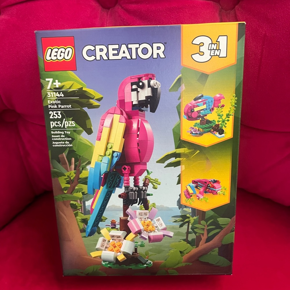 LEGO Creator 3-in-1 Vibrant Pink Parrot Set